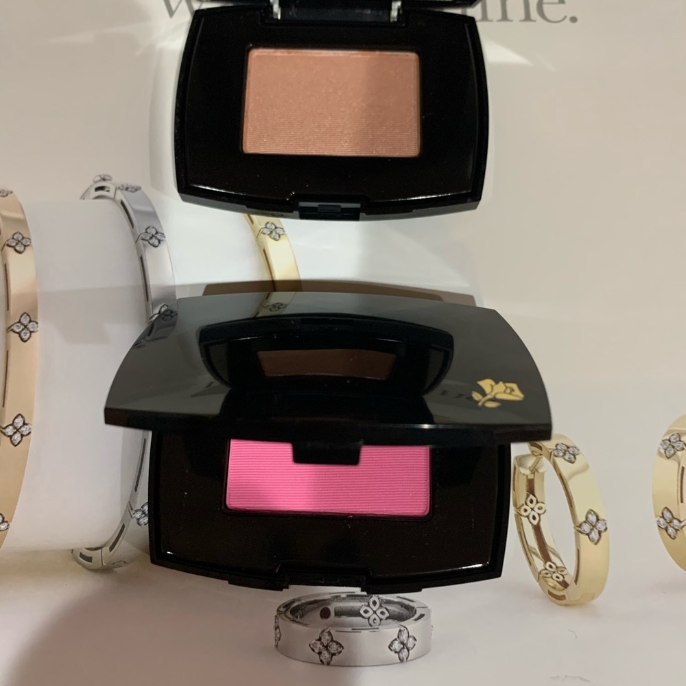 Lancome delicate oil-free powder blush